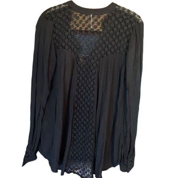 Free people, long sleeve, black crocheted button up BoHo blouse S/SM - Picture 2 of 5